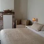 Bed & Breakfast Charles Cabour 3*