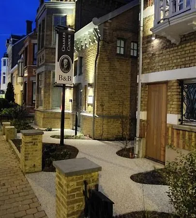 Nocleg ze śniadaniem Charles Cabour