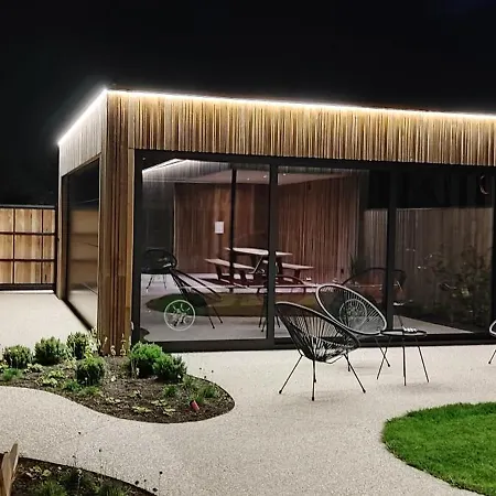 Charles Cabour 3* De Panne