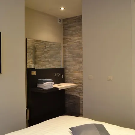 Charles Cabour Bed & Breakfast