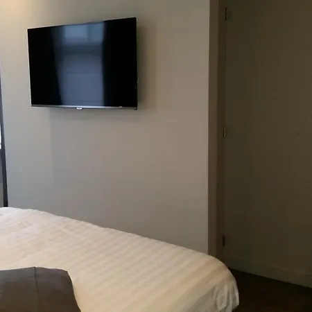 Charles Cabour Nocleg ze śniadaniem De Panne