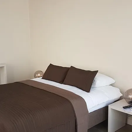 Nocleg ze śniadaniem Charles Cabour