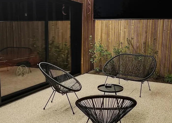 Charles Cabour 3* De Panne