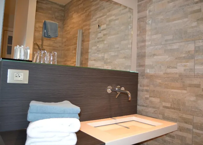 Charles Cabour Bed & Breakfast De Panne