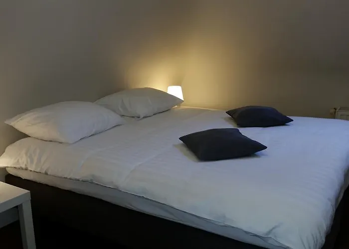 Charles Cabour דה פאן