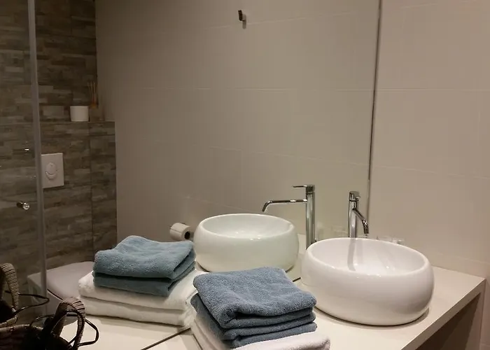 לינה וארוחת בוקר Charles Cabour דה פאן