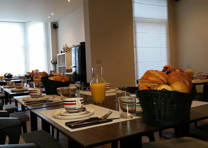 Bed & Breakfast Charles Cabour 3*